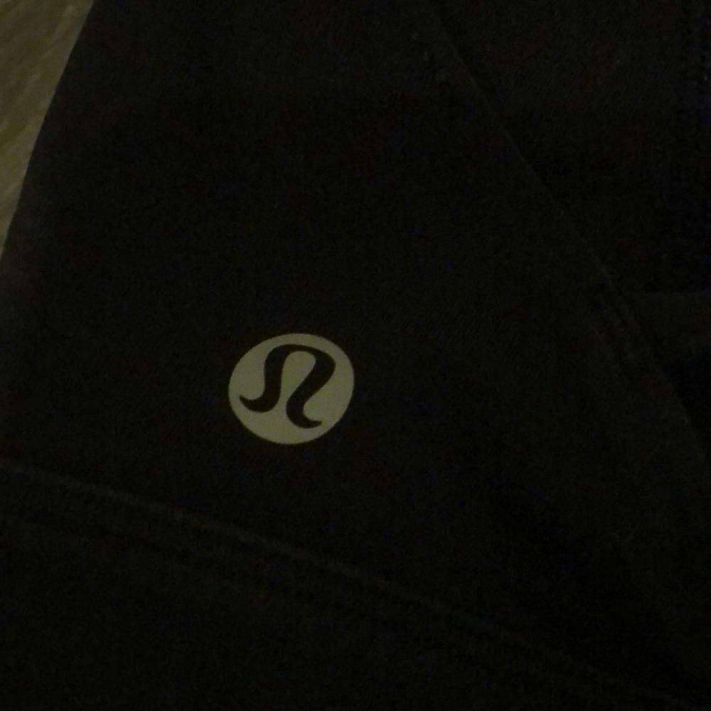 Lululemon black free to be serene bra size 8 - Picture 3 of 4